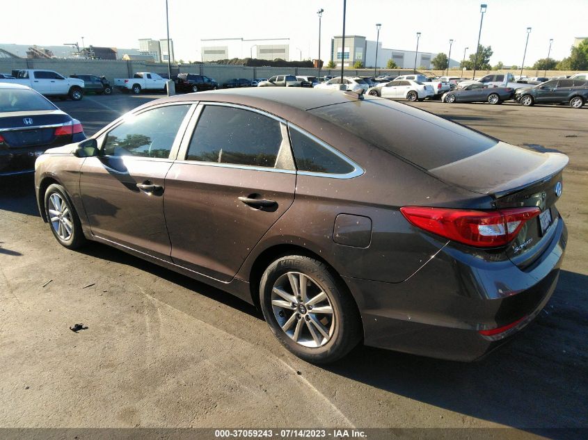 2015 HYUNDAI SONATA 2.4L SE - 5NPE24AF1FH037760