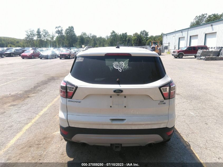 2017 FORD ESCAPE SE - 1FMCU9G9XHUC38173