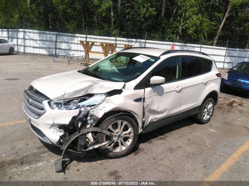 2017 FORD ESCAPE SE - 1FMCU9G9XHUC38173