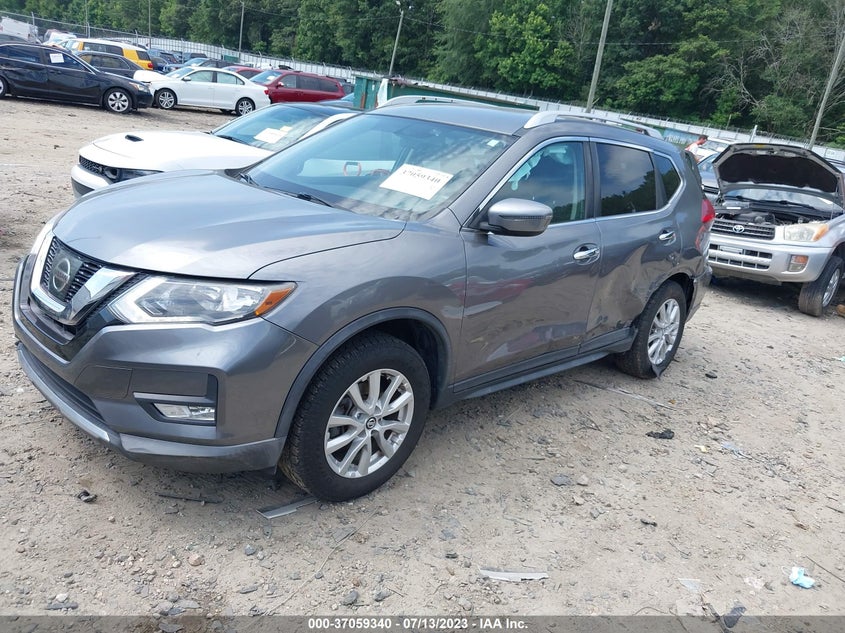 VIN KNMAT2MT5HP573703 2017 NISSAN ROGUE SV