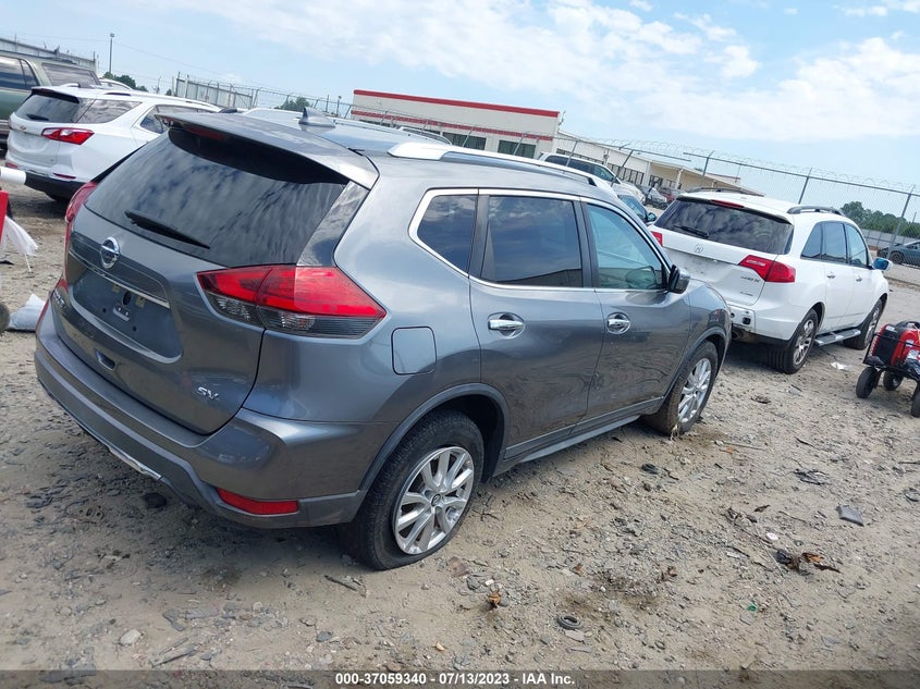 VIN KNMAT2MT5HP573703 2017 NISSAN ROGUE SV