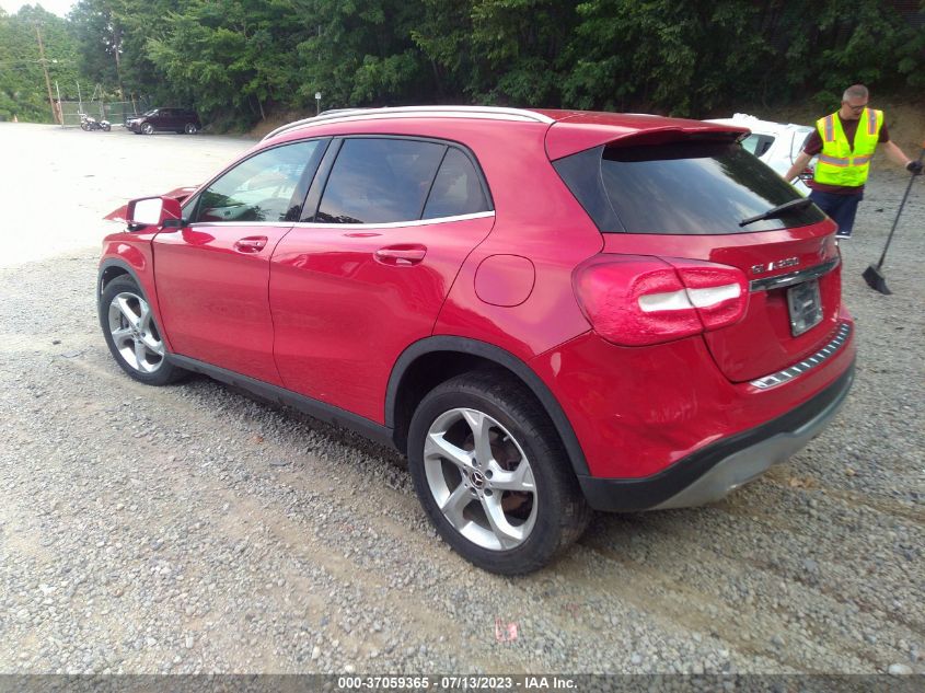 2019 MERCEDES-BENZ GLA GLA 250 - WDCTG4GB4KU010558