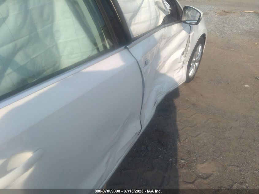 2014 VOLKSWAGEN JETTA SEDAN SE - 3VWD17AJ1EM384273