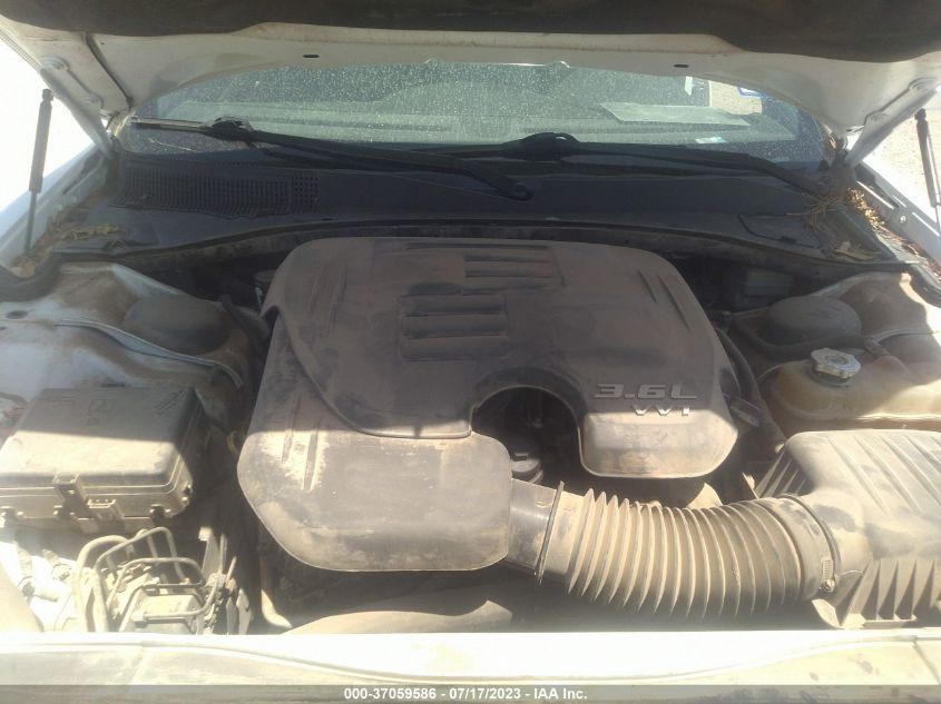 2013 CHRYSLER 300 - 2C3CCAAG2DH630923
