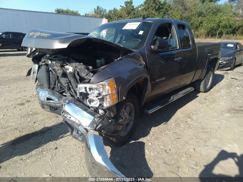 2013 CHEVROLET SILVERADO 1500 LT - 1GCRKSE73DZ332082