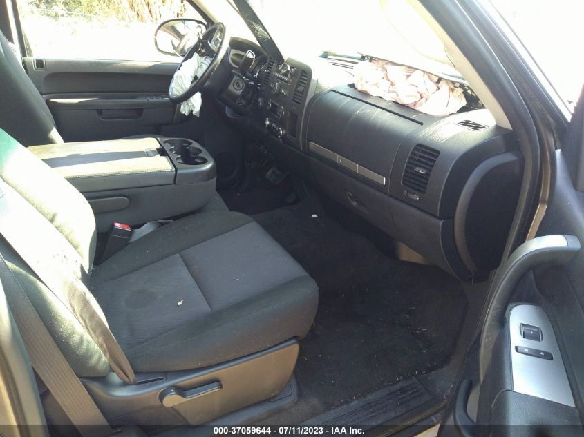 2013 CHEVROLET SILVERADO 1500 LT - 1GCRKSE73DZ332082