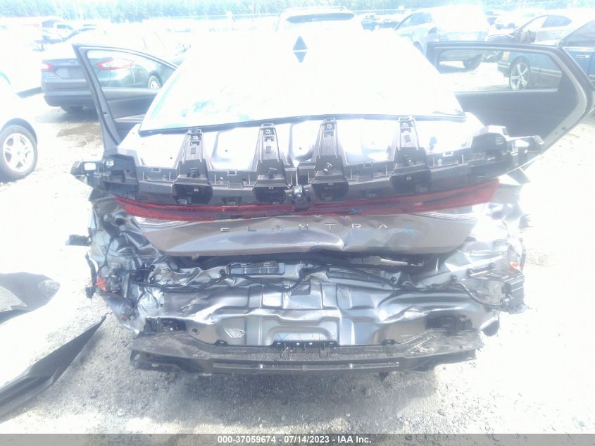 KMHLL4AG7PU557767 Hyundai Elantra SE 6