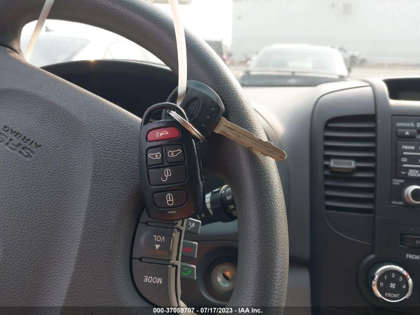 2014 KIA SEDONA LX - KNDMG4C74E6538511