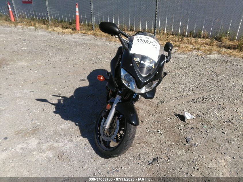 2000 SUZUKI GSF600 S - JS1GN7AA5Y2100606