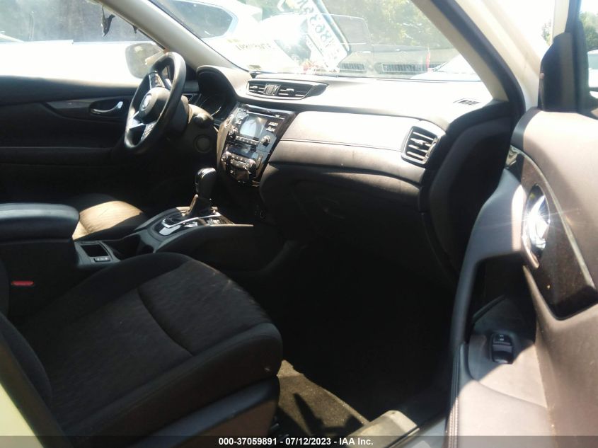 2017 NISSAN ROGUE SV - 5N1AT2MT4HC857777