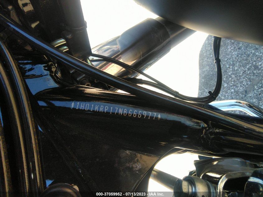 2022 HARLEY-DAVIDSON FLHXS - 1HD1KRP17NB666977