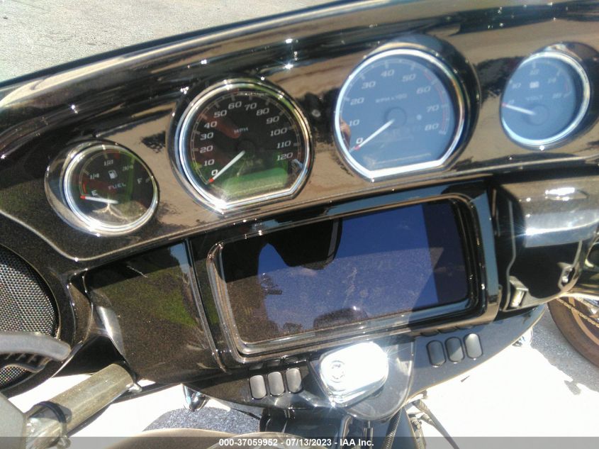 2022 HARLEY-DAVIDSON FLHXS - 1HD1KRP17NB666977