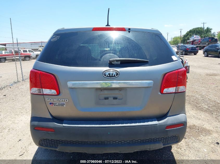 2013 KIA SORENTO LX - 5XYKT4A10DG336519