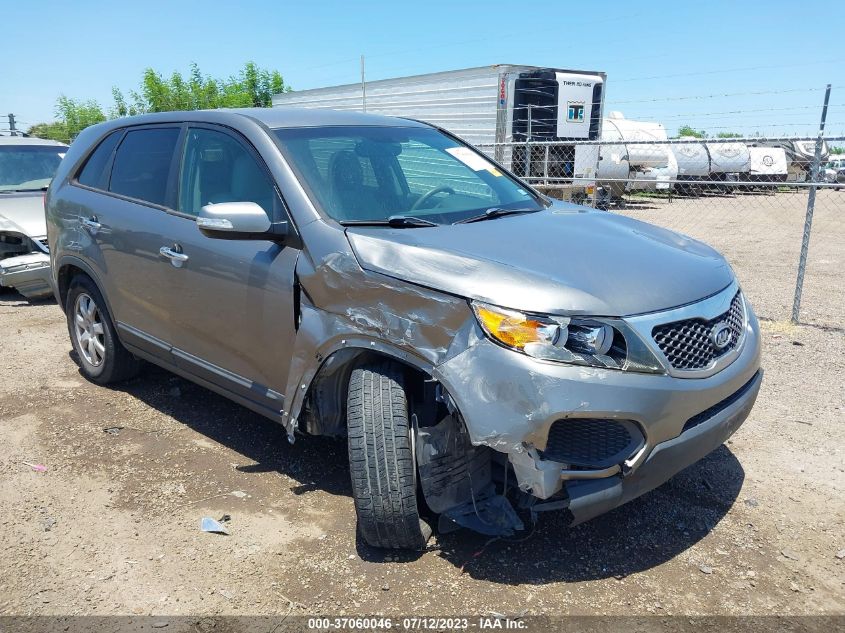 2013 KIA SORENTO LX - 5XYKT4A10DG336519