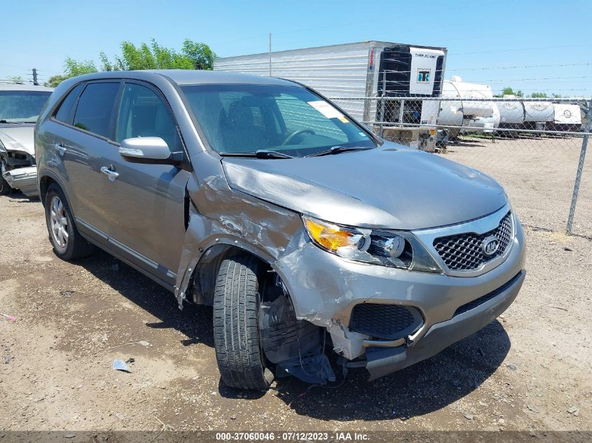 2013 KIA SORENTO LX - 5XYKT4A10DG336519