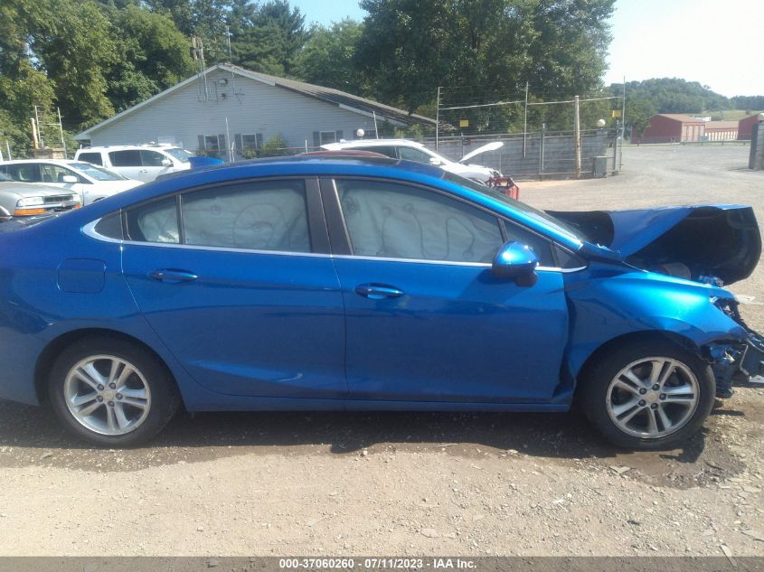 2018 CHEVROLET CRUZE LT - 1G1BE5SM4J7109117