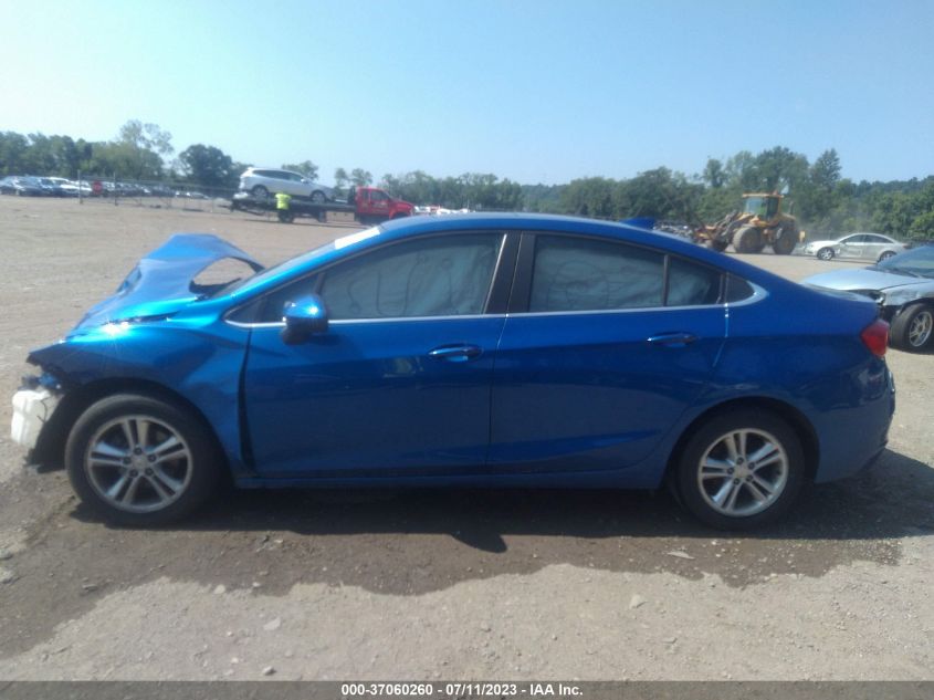 2018 CHEVROLET CRUZE LT - 1G1BE5SM4J7109117