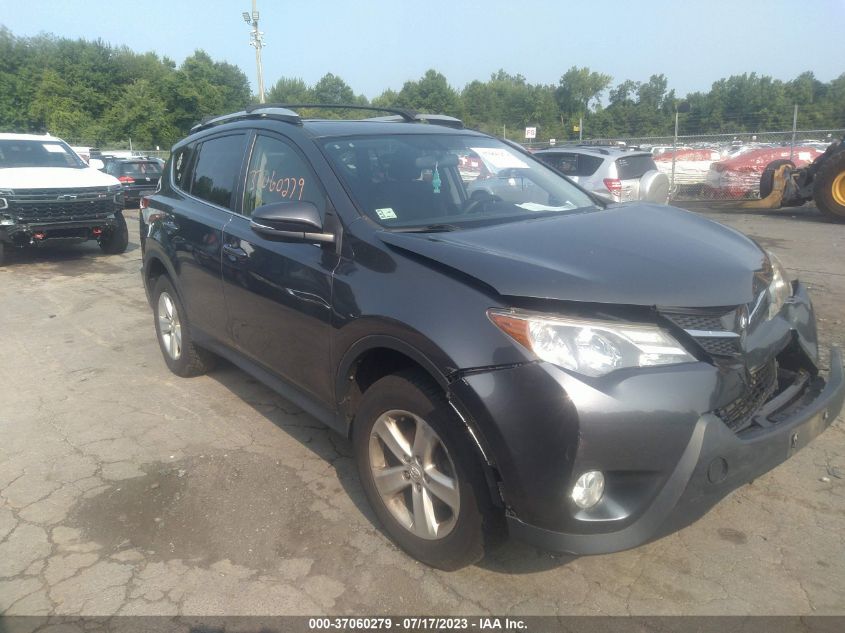 2014 TOYOTA RAV4 XLE - JTMRFREVXED059197
