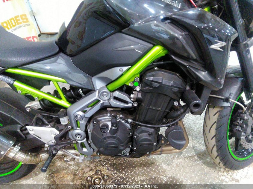 2017 KAWASAKI ZR900 - JKAZR2A16HDA17516