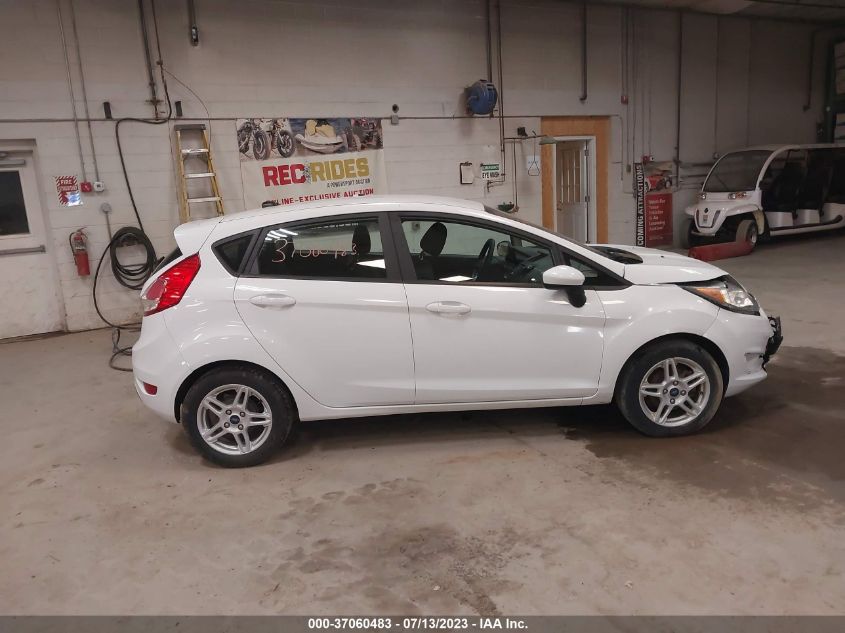 2017 FORD FIESTA SE - 3FADP4EJ5HM135527