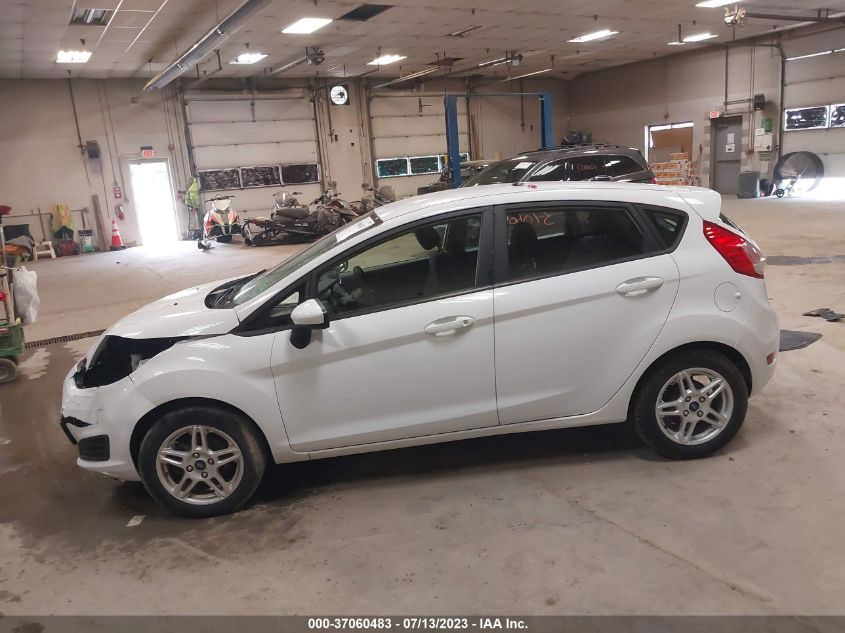 2017 FORD FIESTA SE - 3FADP4EJ5HM135527