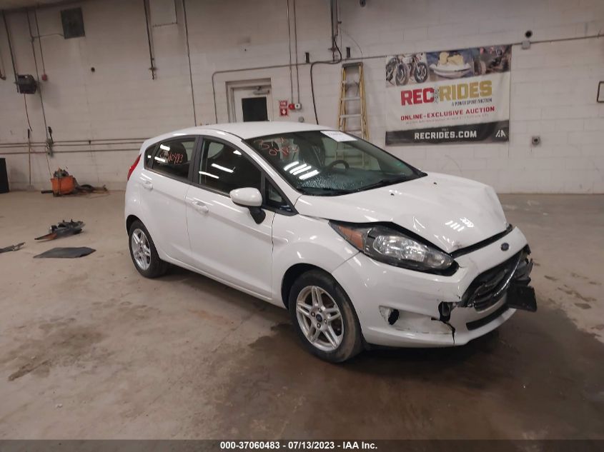 2017 FORD FIESTA SE - 3FADP4EJ5HM135527