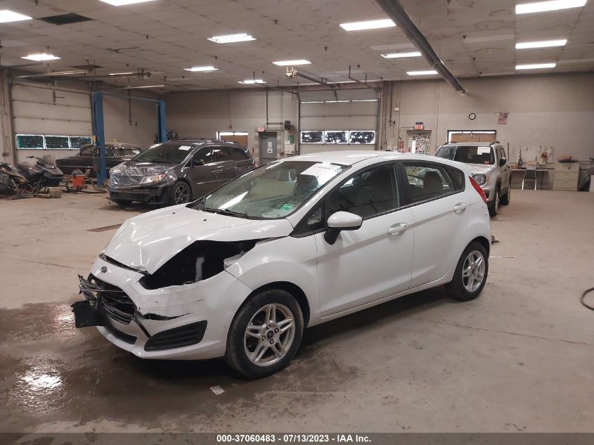 2017 FORD FIESTA SE - 3FADP4EJ5HM135527