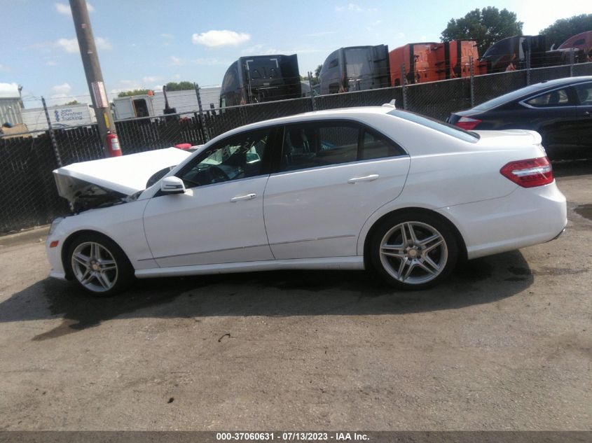 2013 MERCEDES-BENZ E 350 WDDHF5KB1DA729224