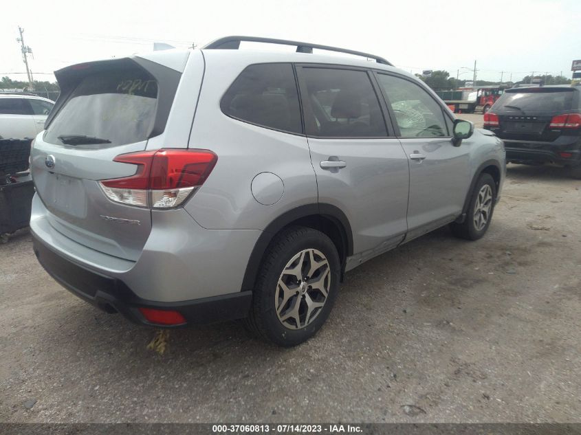 2020 SUBARU FORESTER PREMIUM - JF2SKAGC8LH567704