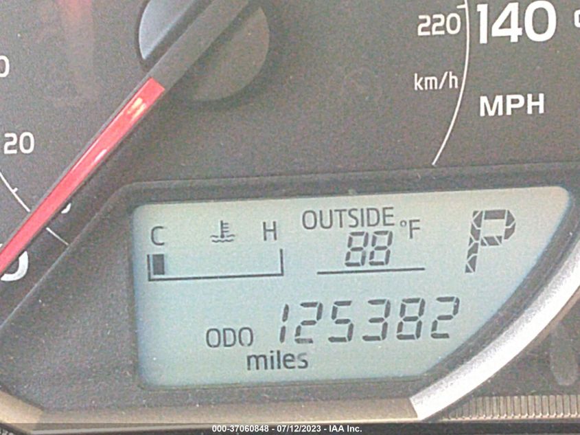2015 TOYOTA RAV4 LE - JTMBFREVXFJ034370