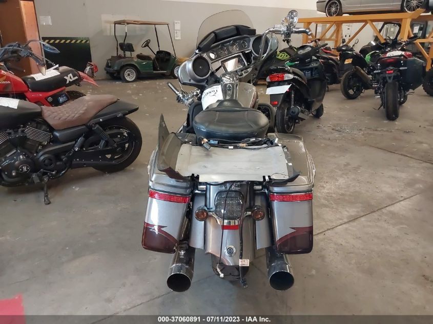 2015 HARLEY-DAVIDSON FLHTKSE CVO LIMITED 1HD1TEN1XFB953014