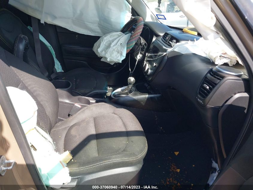 2015 KIA SOUL + - KNDJP3A5XF7136776