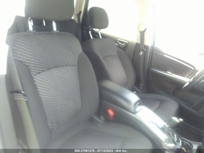 2019 DODGE JOURNEY SE - 3C4PDCBB4KT869984