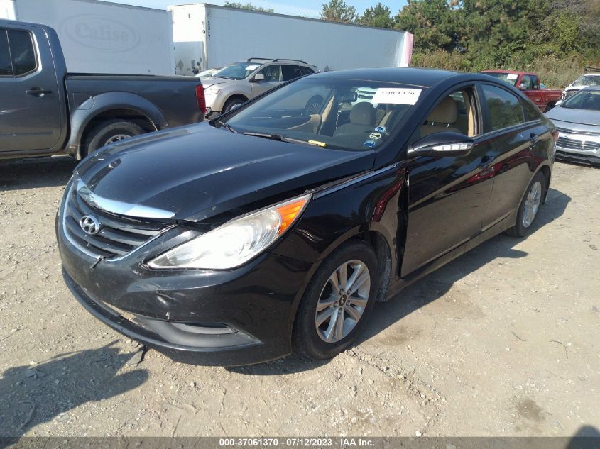 2014 HYUNDAI SONATA GLS - 5NPEB4AC2EH827556