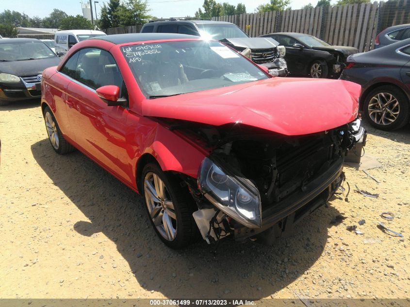 2015 VOLKSWAGEN EOS EXECUTIVE - WVWFW8AH9FV001610