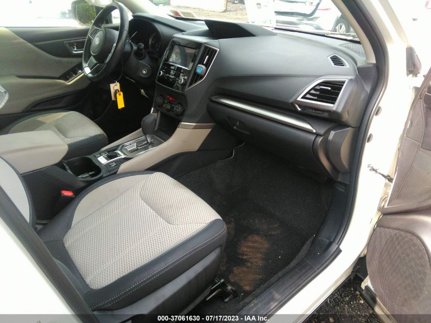 2019 SUBARU FORESTER PREMIUM - JF2SKAEC3KH450825