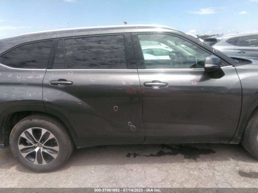2022 TOYOTA HIGHLANDER XLE - 5TDGZRAH5NS553535