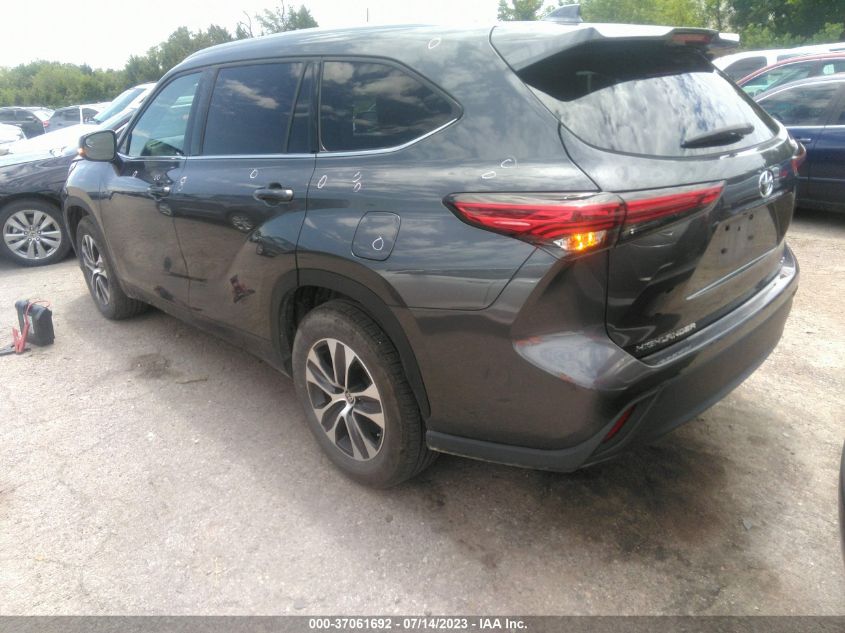 2022 TOYOTA HIGHLANDER XLE - 5TDGZRAH5NS553535