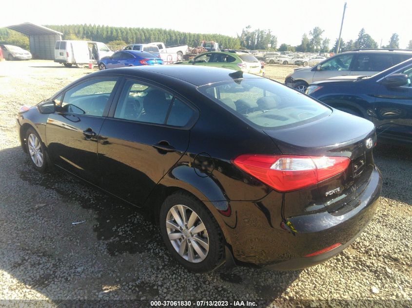 2016 KIA FORTE LX - KNAFX4A64G5488847