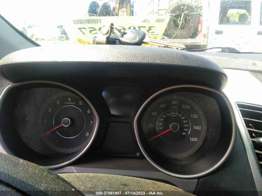 2015 HYUNDAI ELANTRA SE - 5NPDH4AE6FH573346