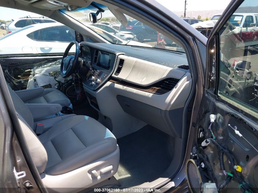 2017 TOYOTA SIENNA XLE AUTO ACCESS - 5TDYZ3DCXHS855327