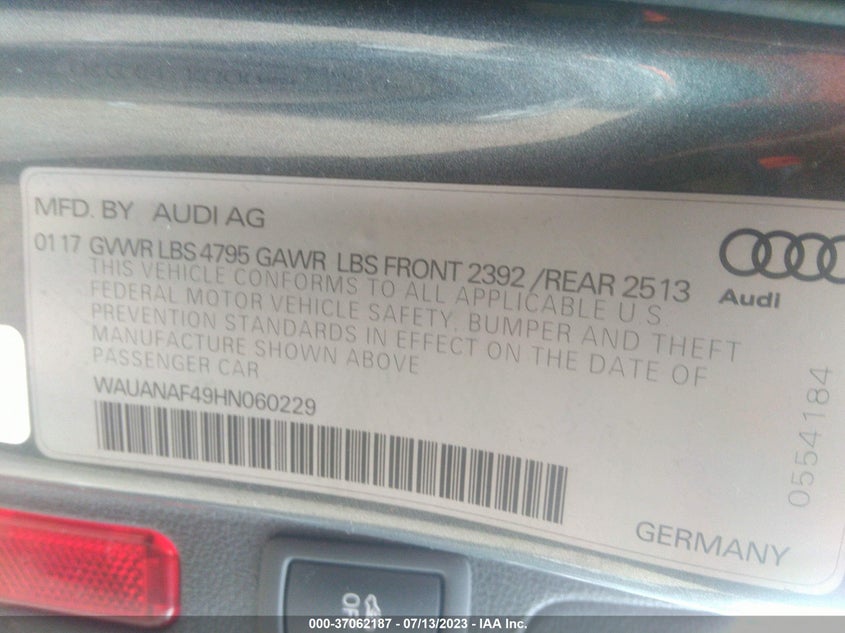 VIN WAUANAF49HN060229 2017 AUDI A4 PREMIUM
