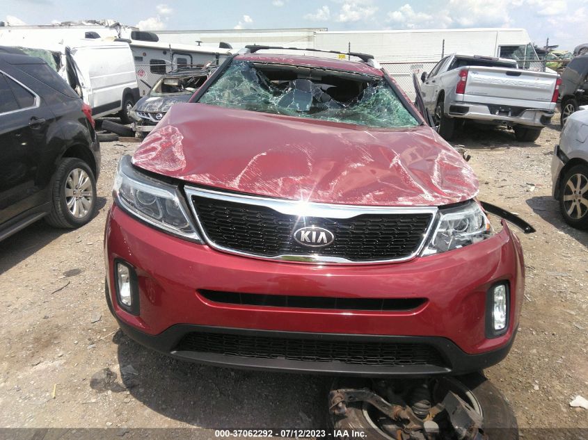 2015 KIA SORENTO LX - 5XYKTCA60FG628499