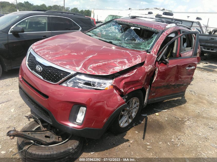 2015 KIA SORENTO LX - 5XYKTCA60FG628499