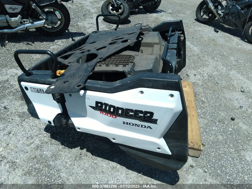 2021 HONDA SXS1000 M5 1HFVE0423M4500340