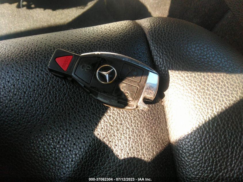 2013 MERCEDES-BENZ C-CLASS C 300 - WDDGF8AB7DA874590