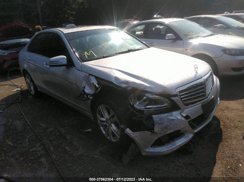 2013 MERCEDES-BENZ C-CLASS C 300 - WDDGF8AB7DA874590
