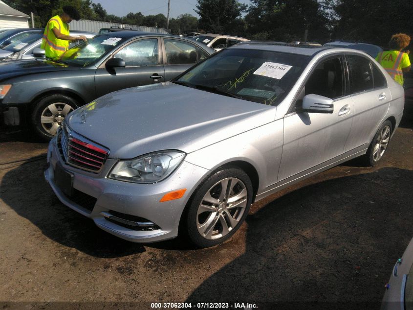 2013 MERCEDES-BENZ C-CLASS C 300 - WDDGF8AB7DA874590