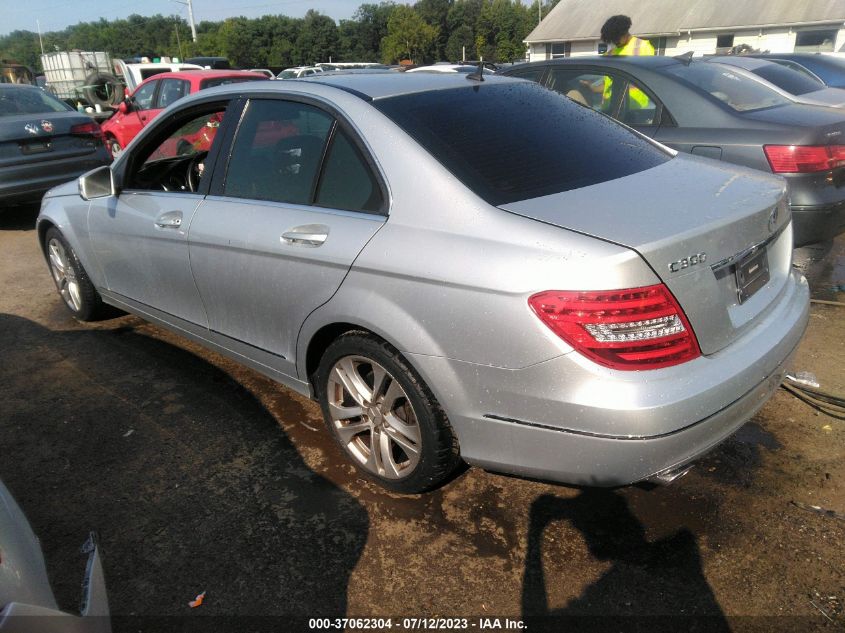 2013 MERCEDES-BENZ C-CLASS C 300 - WDDGF8AB7DA874590