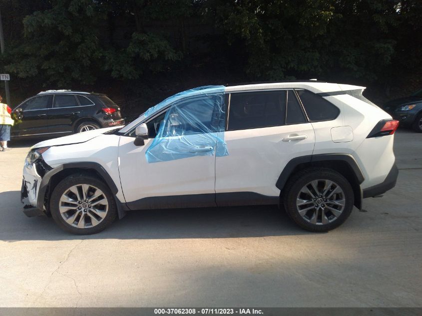 2019 TOYOTA RAV4 XLE PREMIUM - JTMA1RFV4KD036049